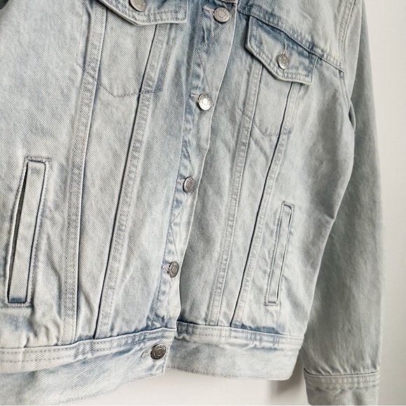 Old Navy light wash denim jacket Sz. M - Picture 9 of 11
